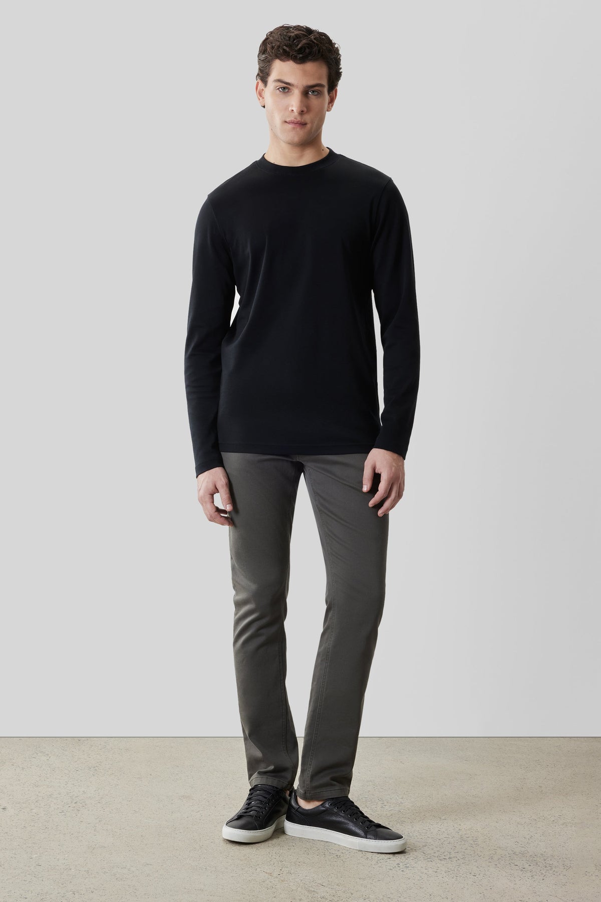 Men's Pima Cotton Long Sleeve Crew Neck T-Shirt in Black