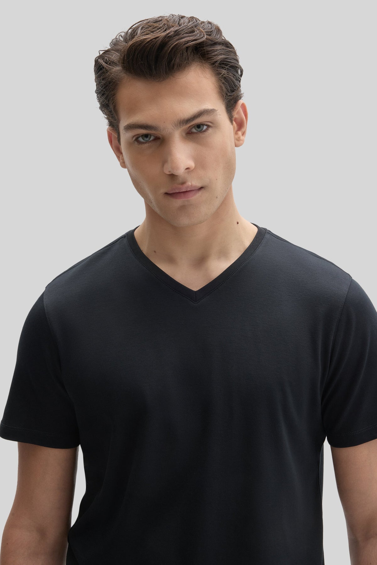 Men's Pima Cotton V-Neck T-Shirt in Black