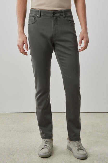 Linear Stretch Pant in Olive
