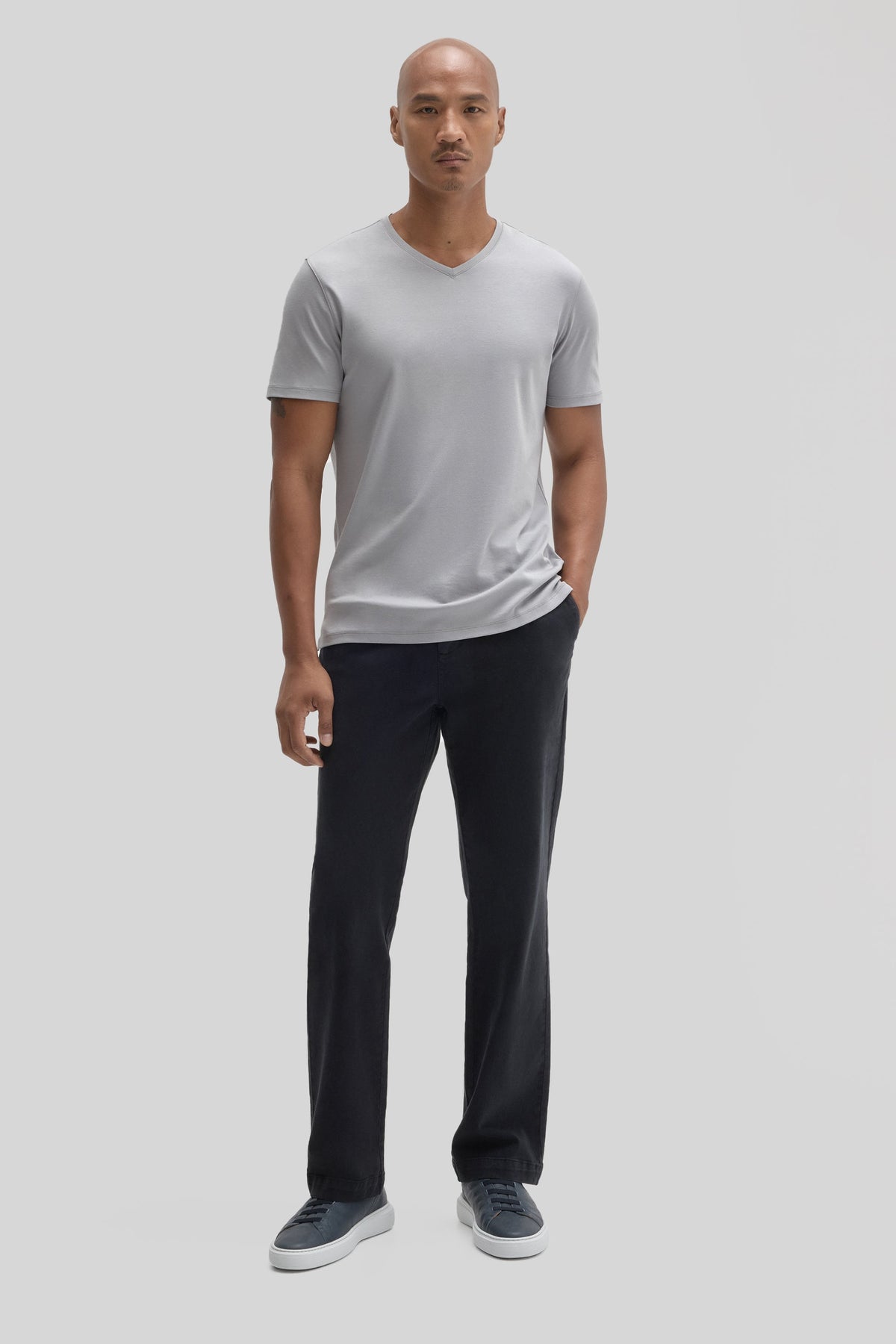 Men's Pima Cotton V-Neck T-Shirt in Monument Grey