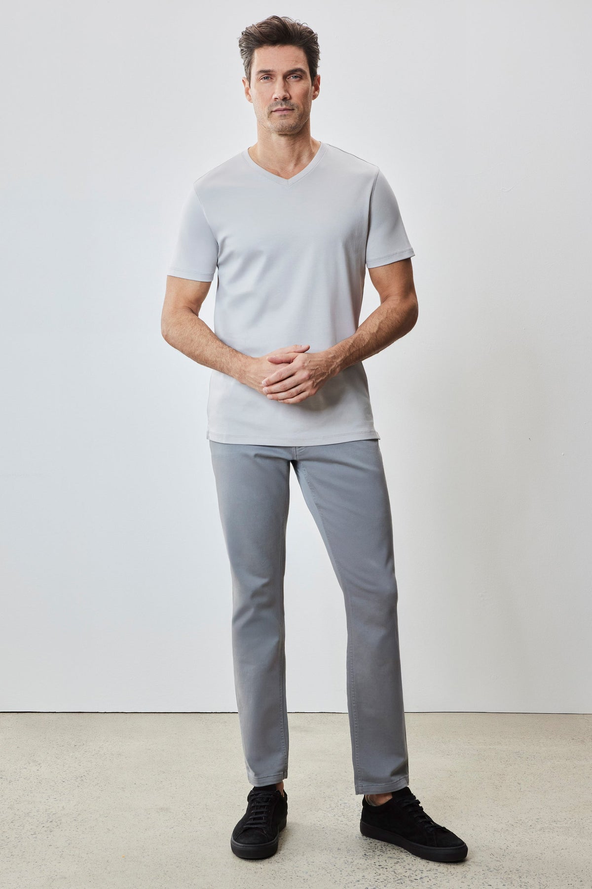 Men's Pima Cotton V-Neck T-Shirt in Chalk