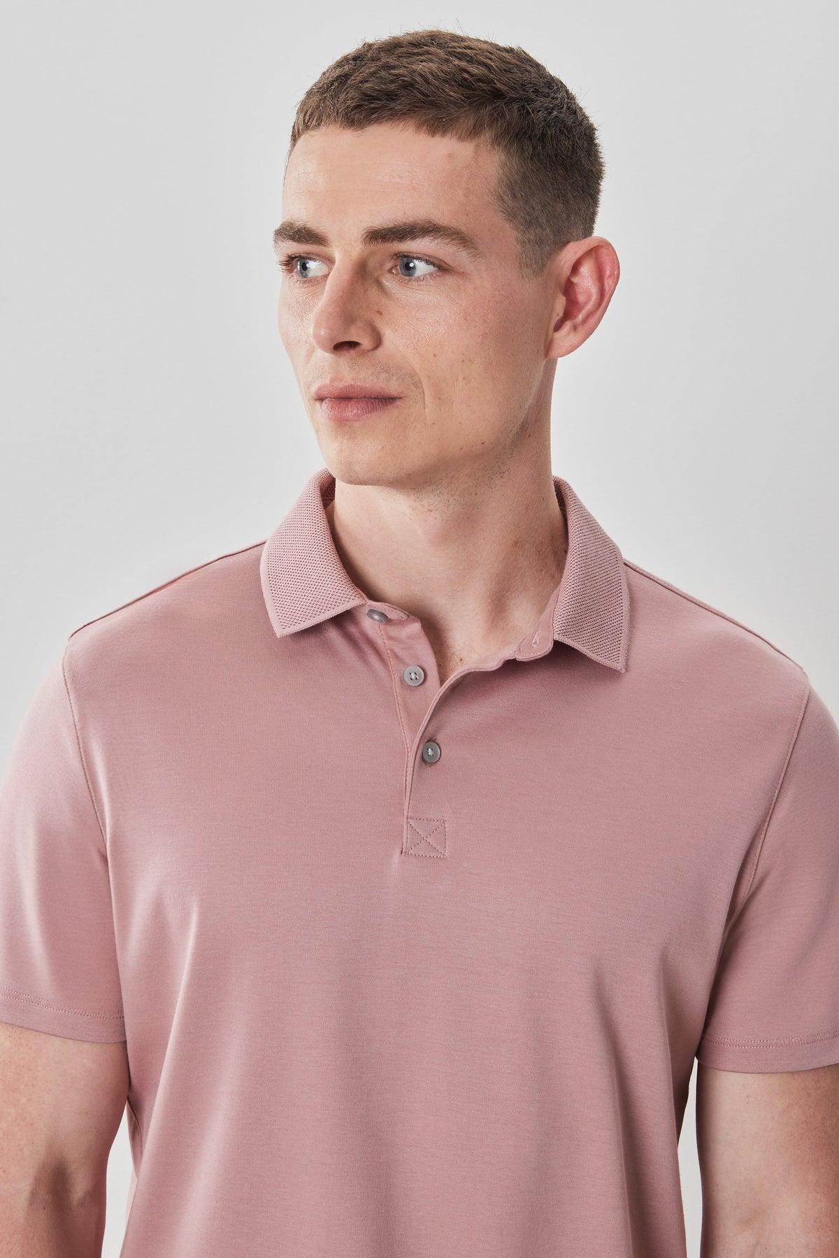 The Barakett Polo in Coral