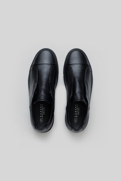 Delta Sneaker