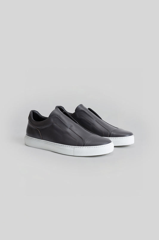 Delta Sneaker